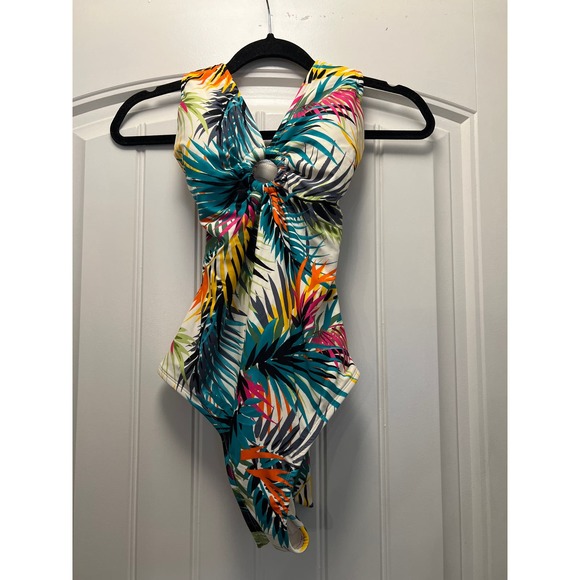 NWT Shade & Shore Women’s Plunge Ring Floral One Piece Bathing Suit Size M Multi - Picture 2 of 7